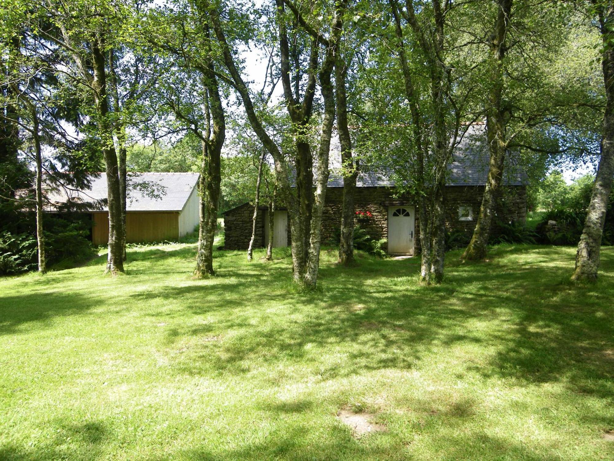 Moulin De Kerstrat Villa Brennilis Exterior photo